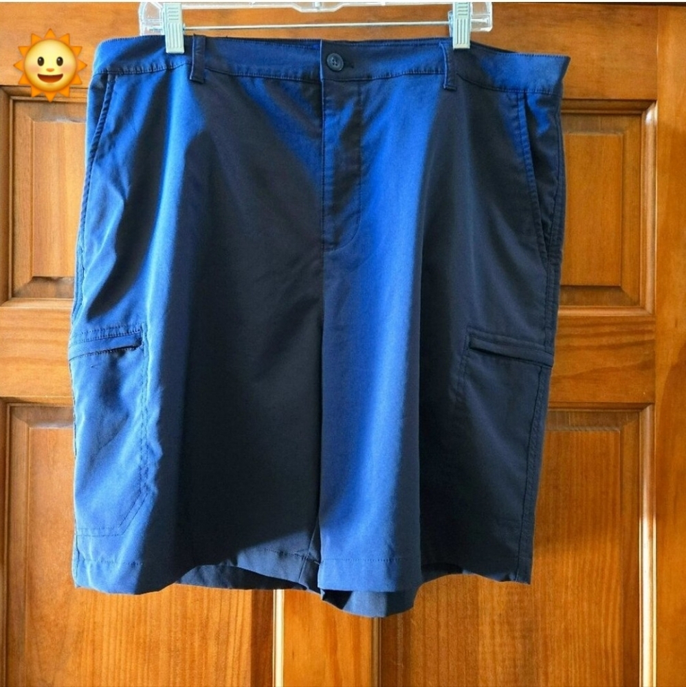 MEN'S CHAPS FLAT FRONT STRETCH SHORTS NAVY BLUE SIZE 38
